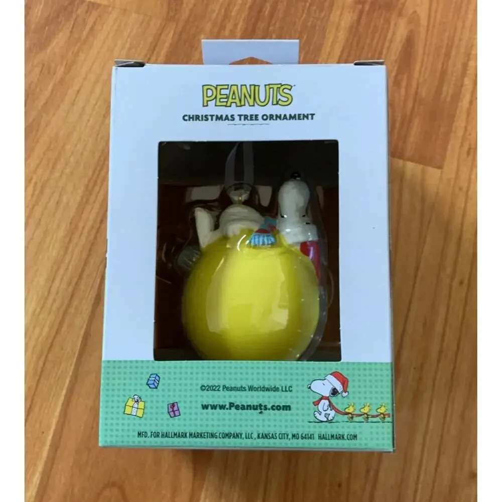 Hallmark Peanuts‎ Snoopy Christmas Tree Ornament New condition
